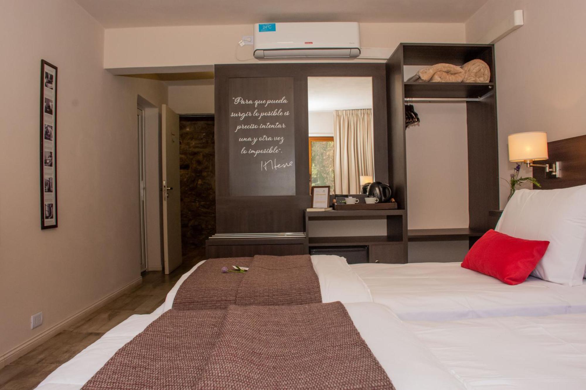 Redil Del Paraiso Hotel La Cumbre Luaran gambar